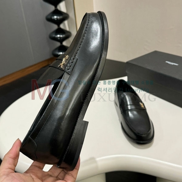 ζ   YSL56033-5