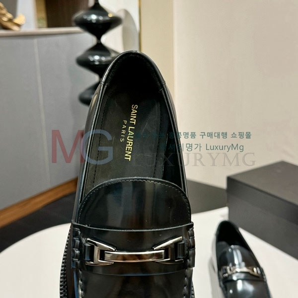 ζ   YSL56023-2