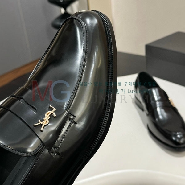 ζ   YSL6622110