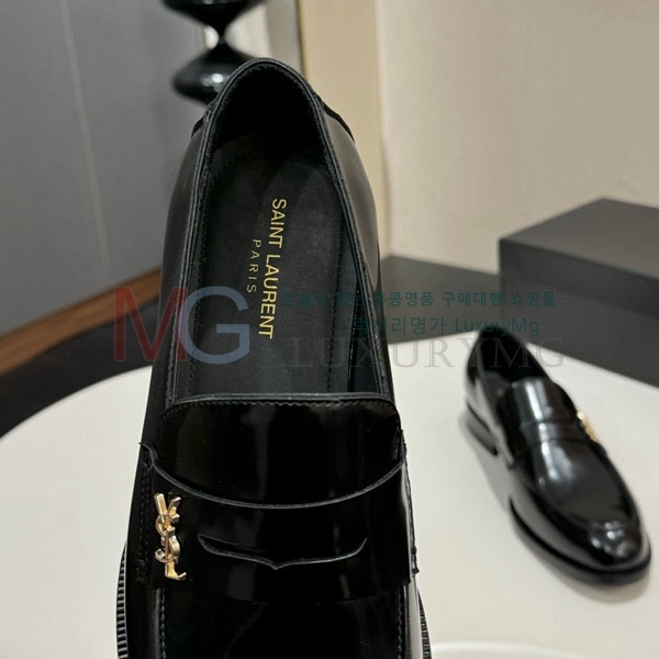 ζ   YSL6622110