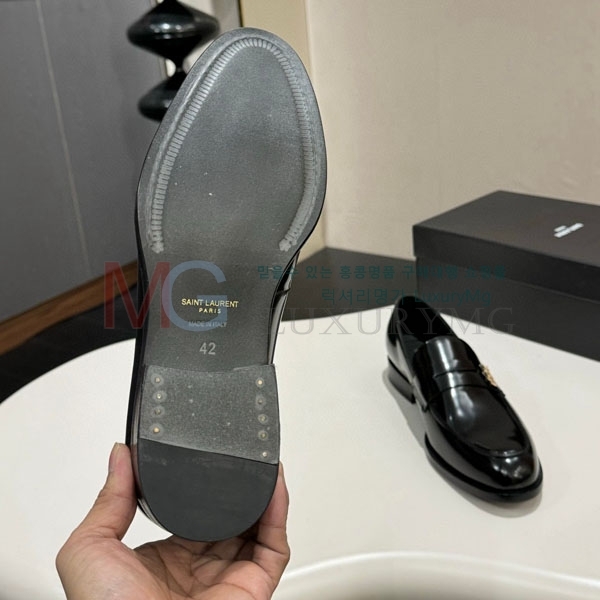 ζ   YSL6622110