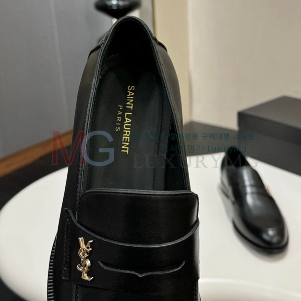 ζ   YSL6622110-1