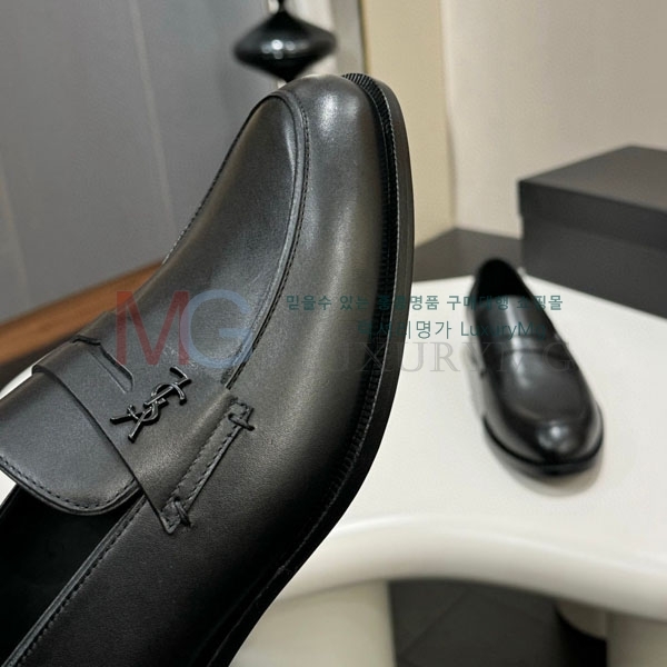 ζ   YSL6622110-2