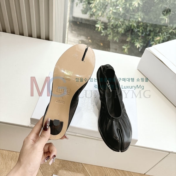  G012  m637898-1