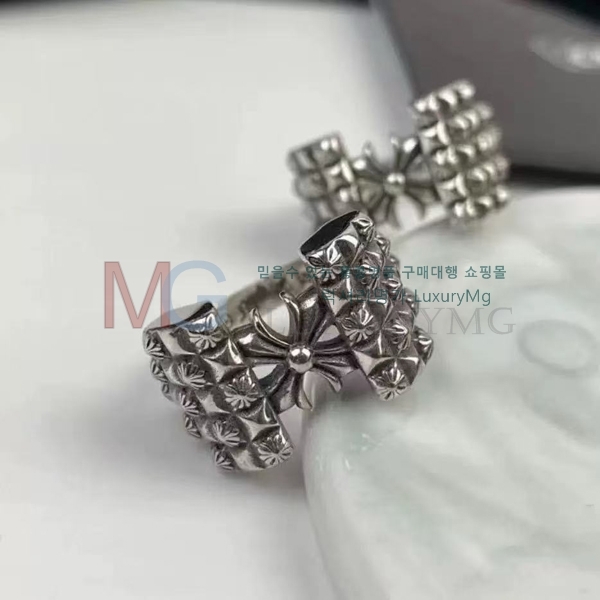 ũ  KA526550