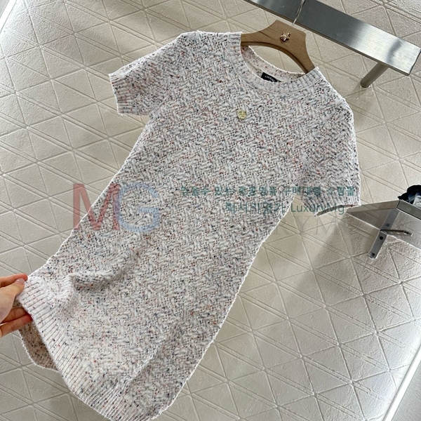  * ǽ CH605594-2