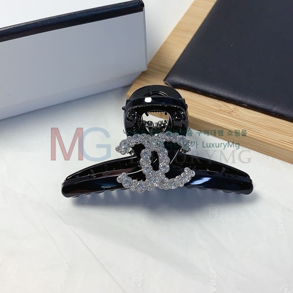*   G1221417