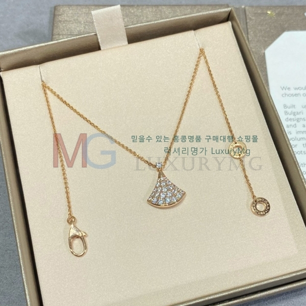 Ұ  B5622478