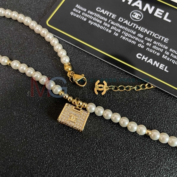 *  CH8066780
