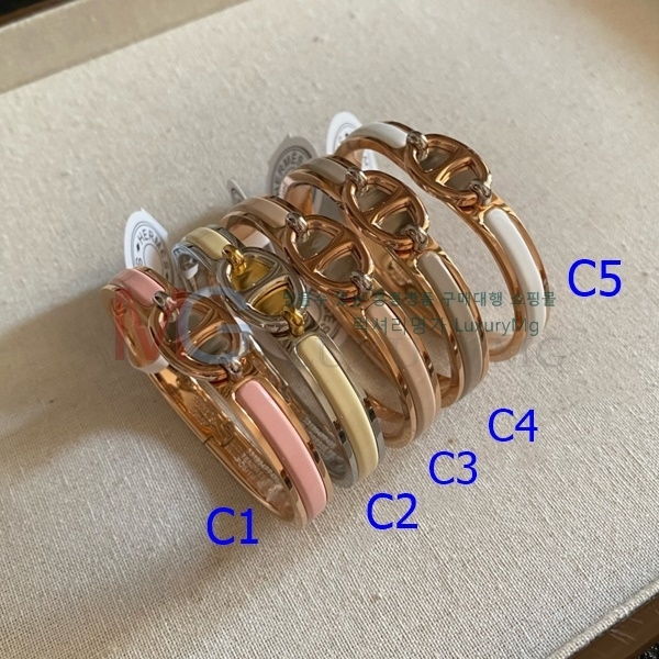 ޽  HE0678768-1
