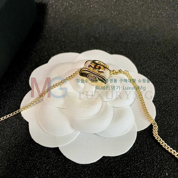 *  CH8066781