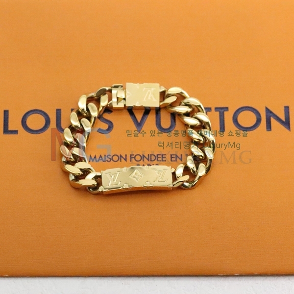 ̺  LV030178