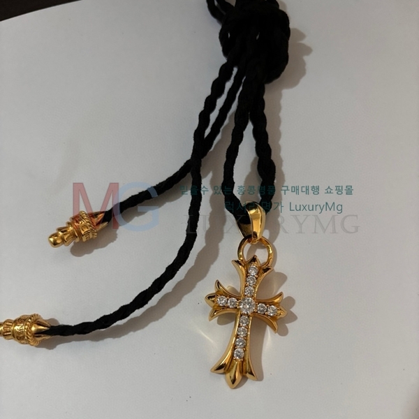 ũ   KE672762