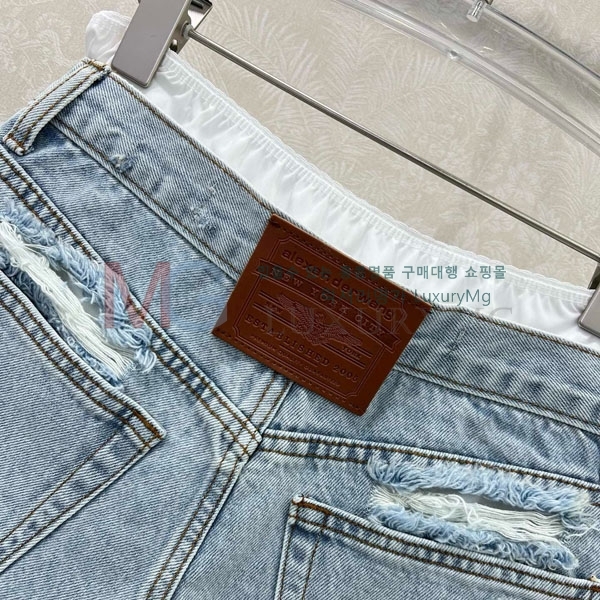  ˷   AX463876-2
