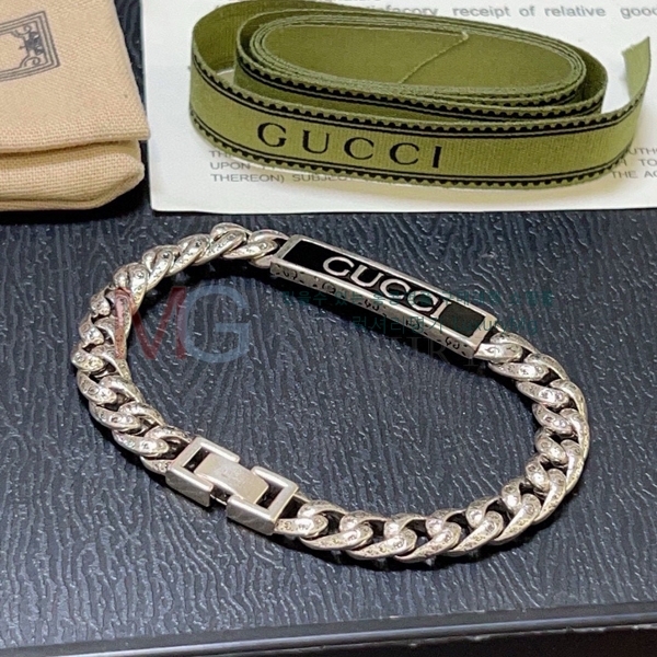   GG558994