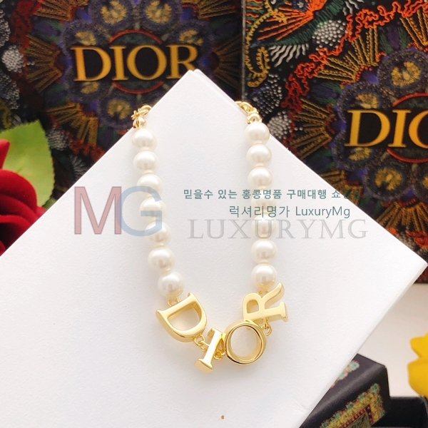   DR387135