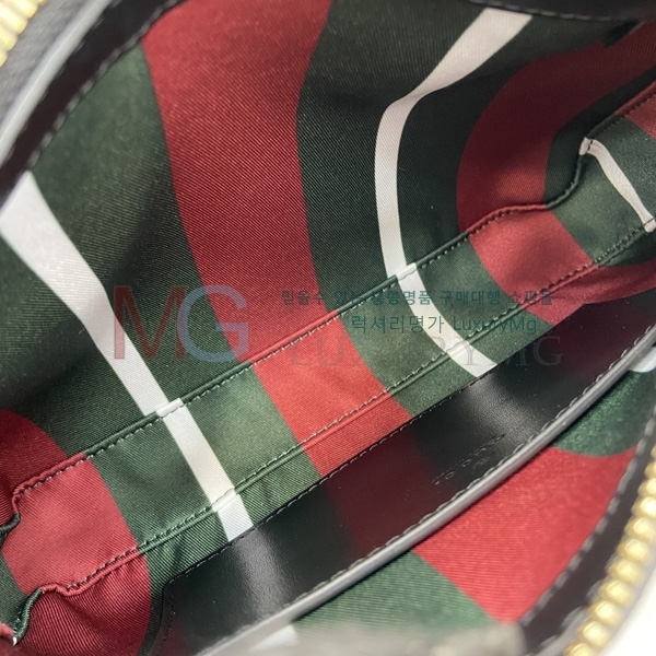  GG    815218-1