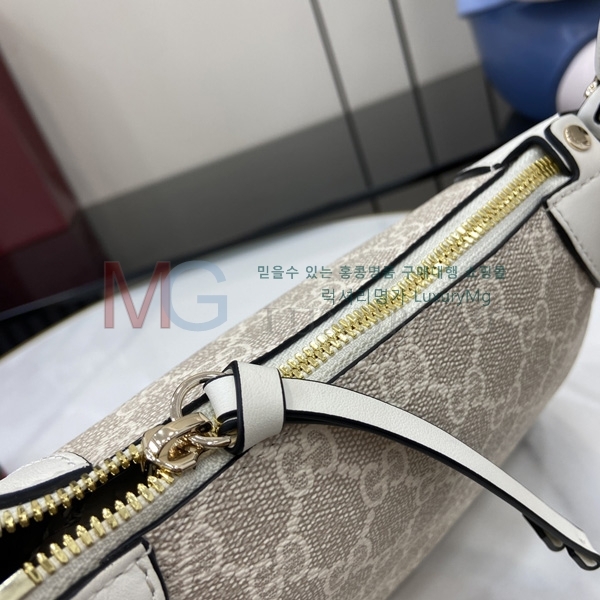  GG    815218-3