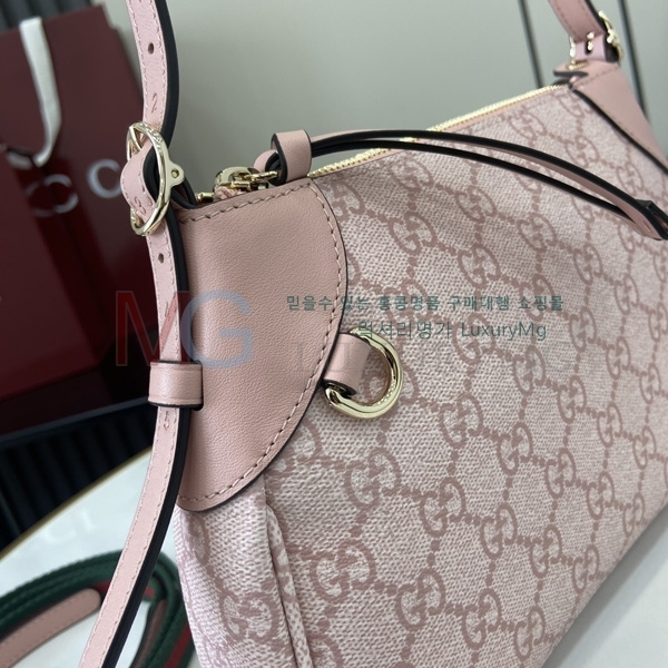  GG    815218-4