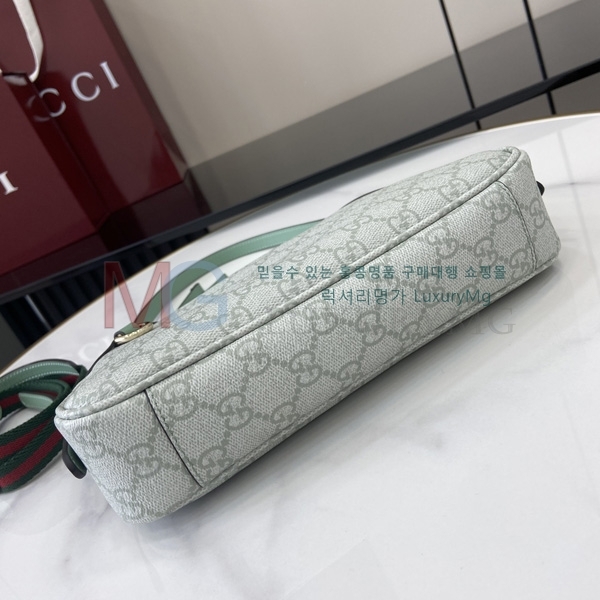  GG    815218-5