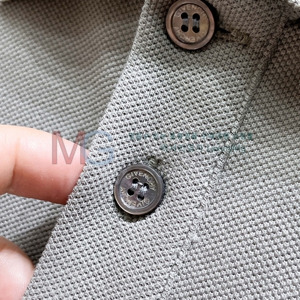   Ƽ 489386