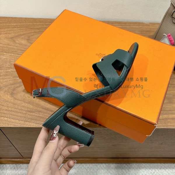  ޽  HE686033-9