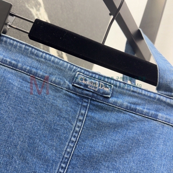   ǽ DO671184