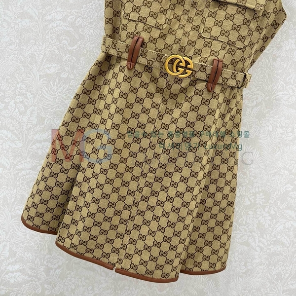   ǽ D252539