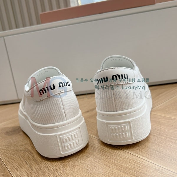  ̿̿  MIU688033-2