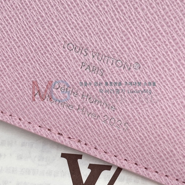 ̺ ¥  M25985-1