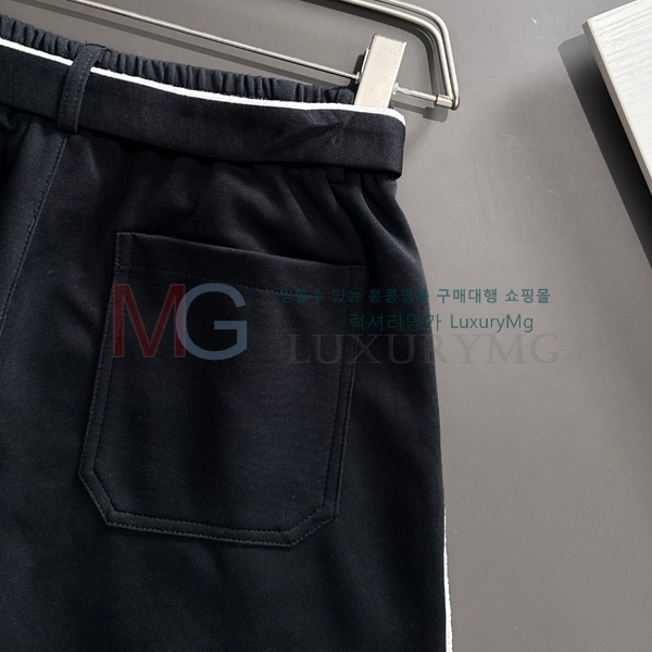   ݹ 489563-2