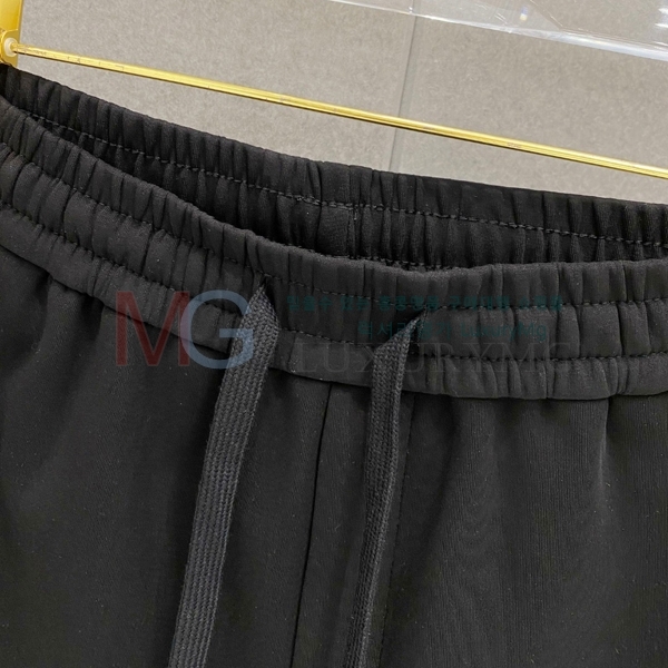   ݹ 489566-1