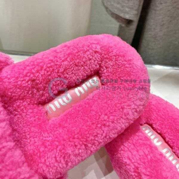  ̿̿   MIU09663-1