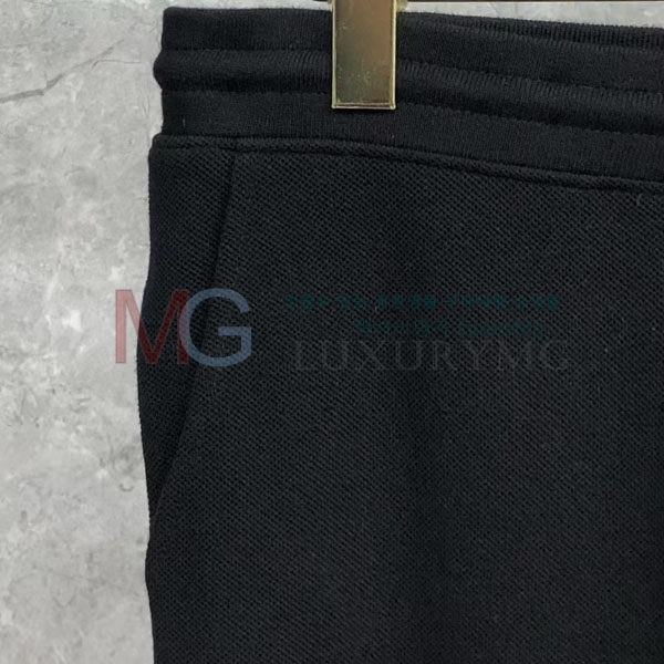    TB08864