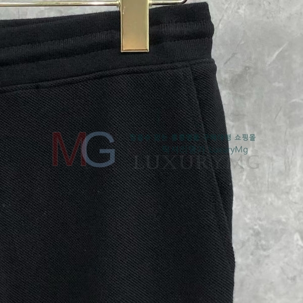    TB08864
