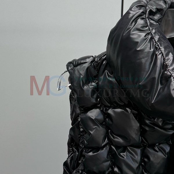   ٿ е  PA466312-2