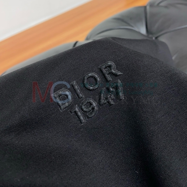   Ƽ 489826