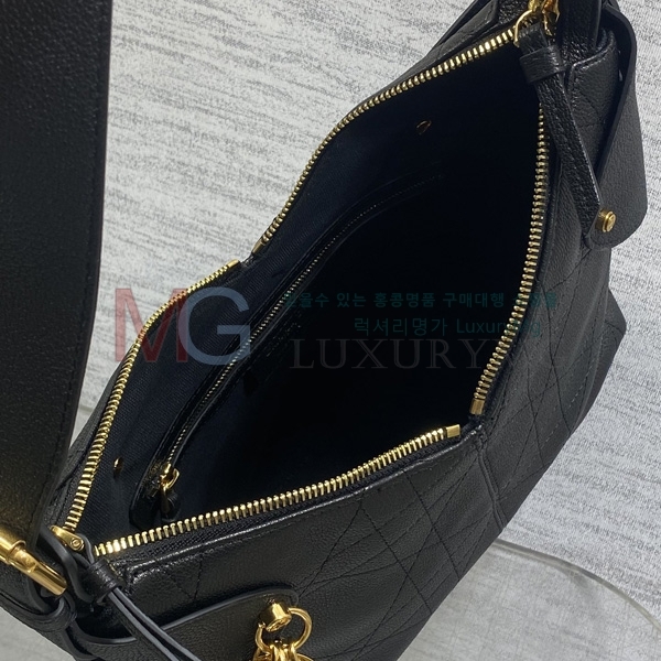  DIOR Voyage   M2845-1