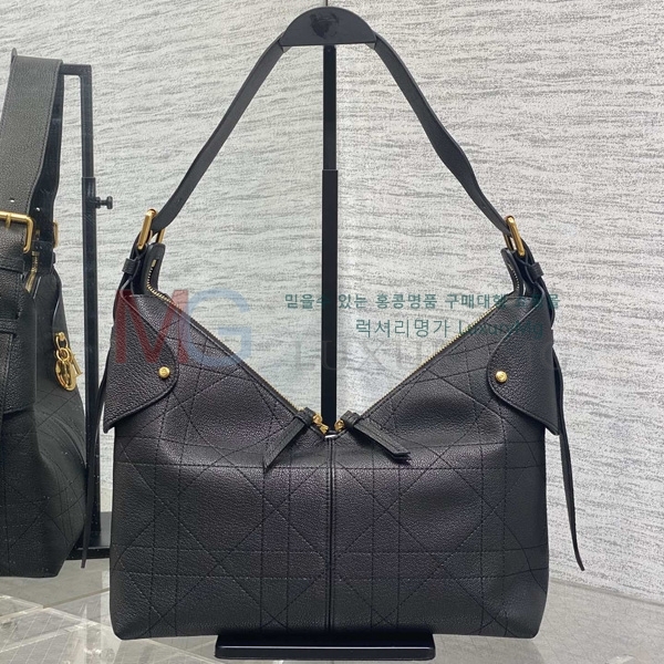  DIOR Voyage ̵  M2846-1
