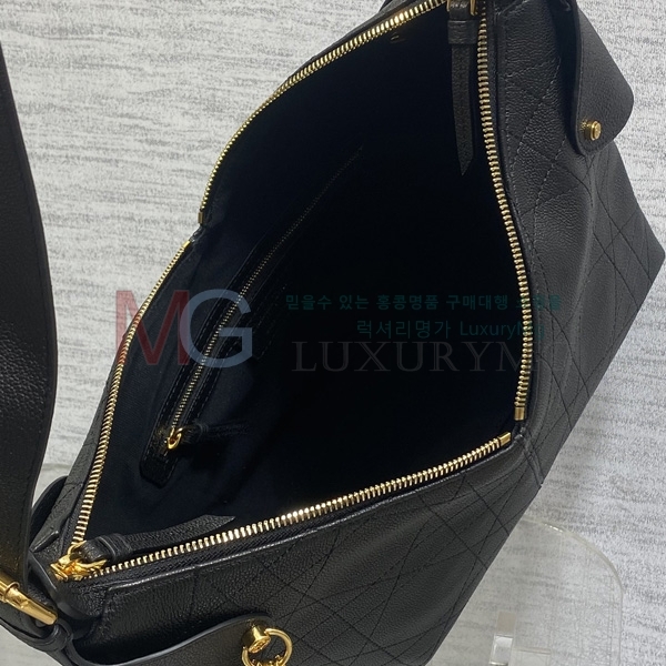  DIOR Voyage ̵  M2846-1