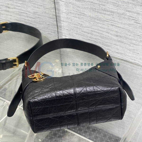  DIOR Voyage   M2845-2