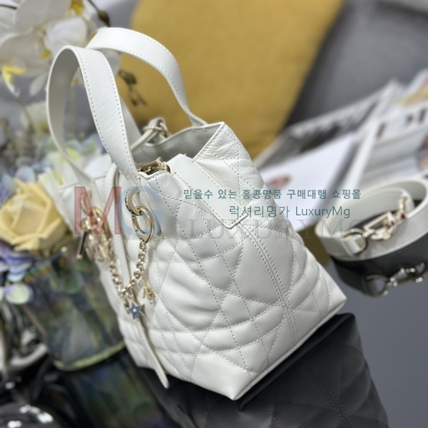  Ƽ     S2835-103